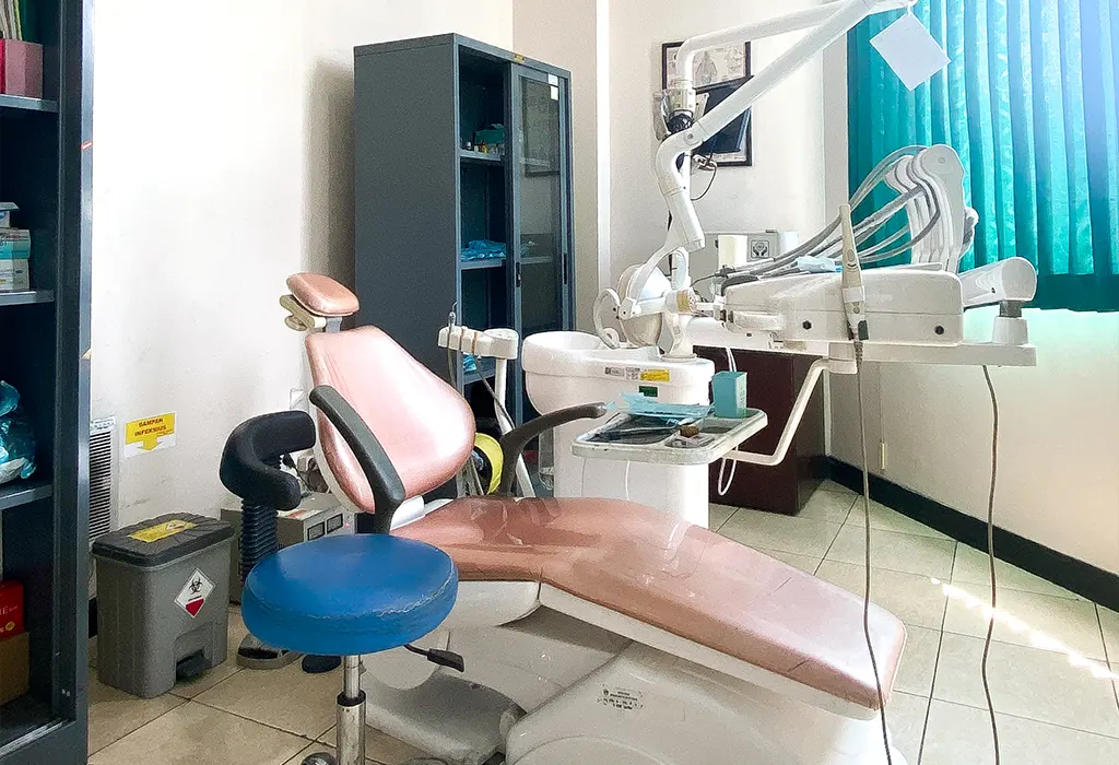 Rawat Jalan Gigi - RSI Siti Hajar Sidoarjo