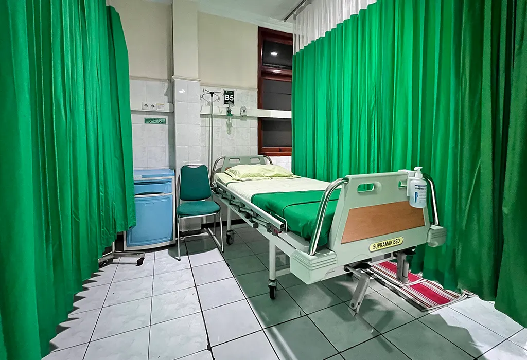 Kamar Kelas III RSI Siti Hajar Sidoarjo